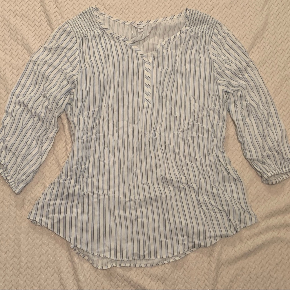 Lilia Boutique Sonoma flowy beachy top.